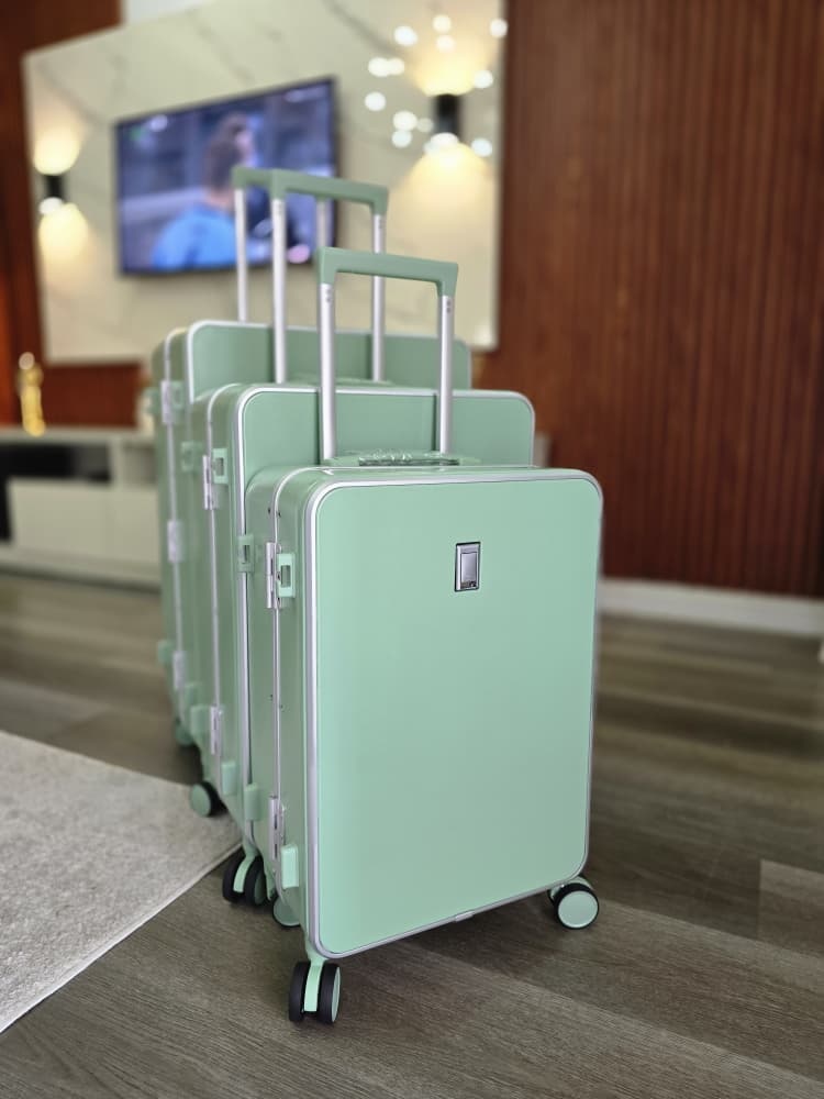 Set 3 Valises Polycarbonate (Cadre en aluminium avec porte-gobelet)